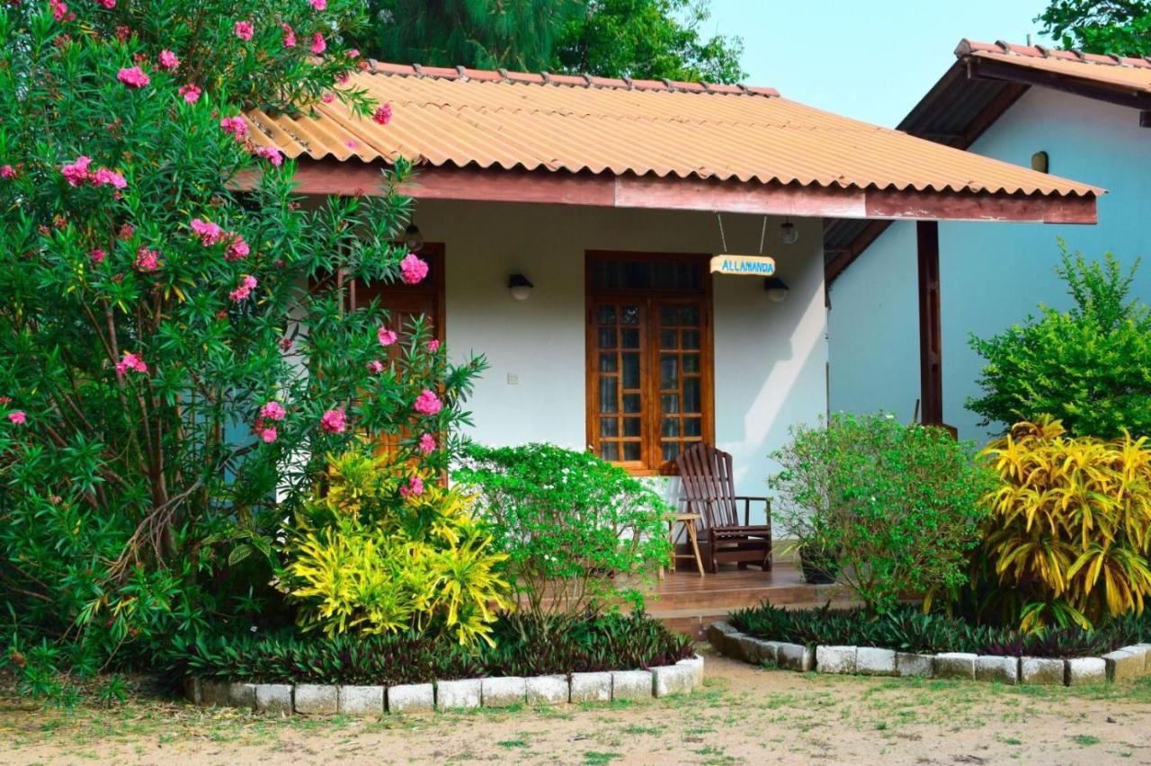 Mithra Paradise Beach Hotel Nilaveli Exterior photo