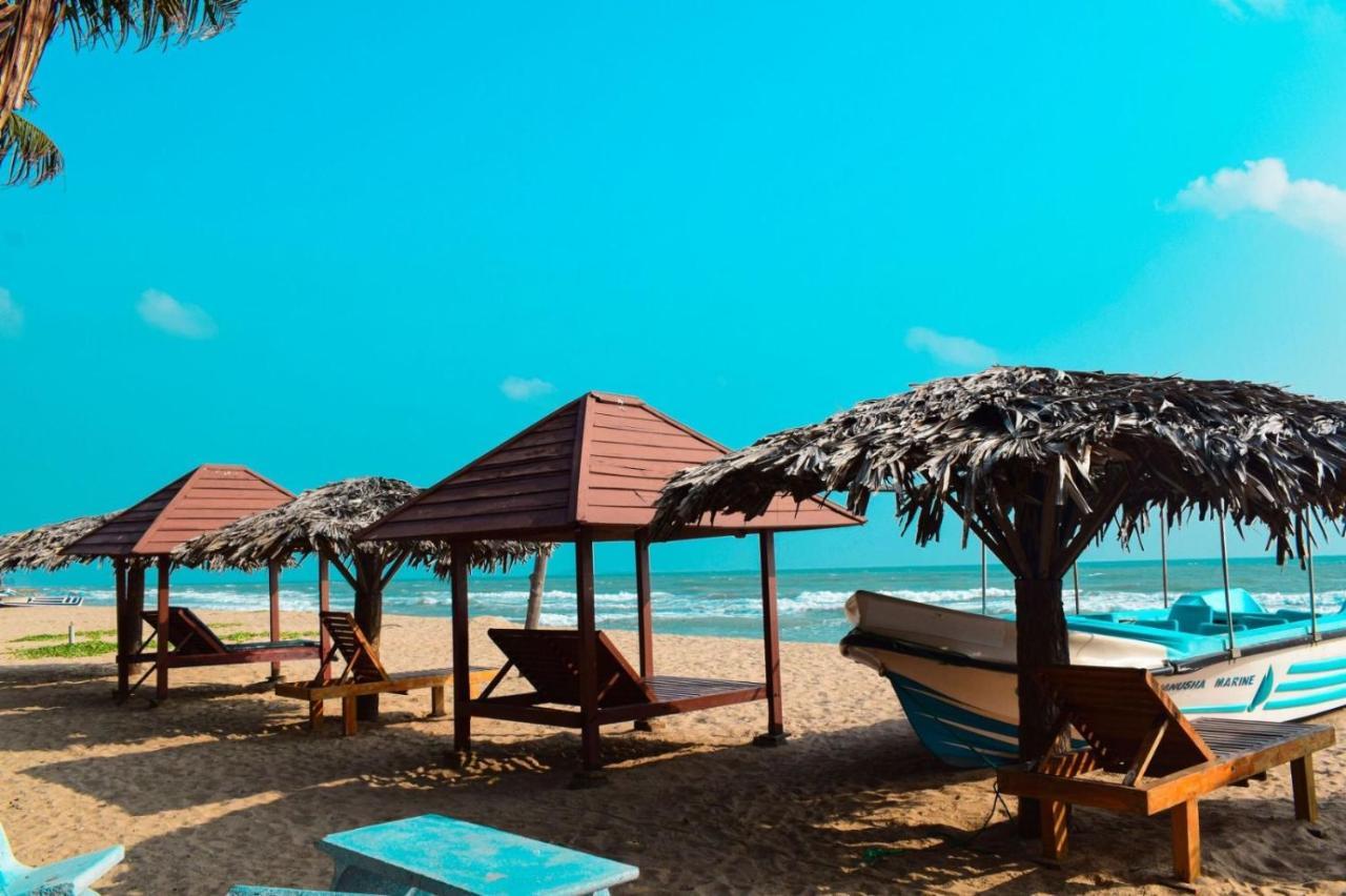 Mithra Paradise Beach Hotel Nilaveli Exterior photo